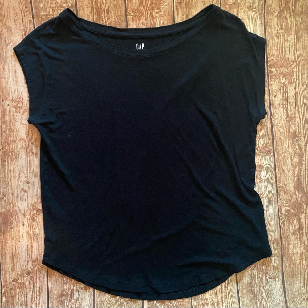 GAP Women's Classic Black Short Sleeve Tee